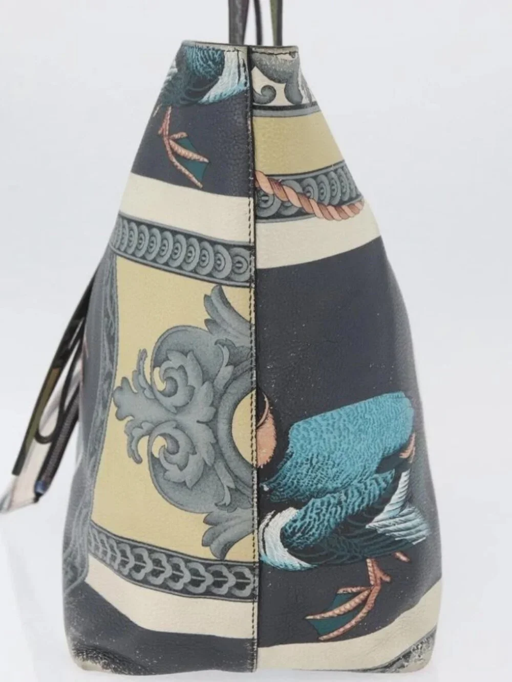 Salvatore Ferragamo Gancini Tote Bag Leather Multicolor Silver Auth LNZ658